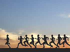 「马拉松」式旅游